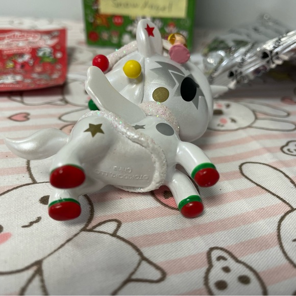 Tokidoki Snow Angel Holiday Unicorno Series 2 Art Mini Figure - Picture 5 of 10